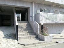 【神奈川県/大和市大和東】ファーストクラス大和第6 アプローチ