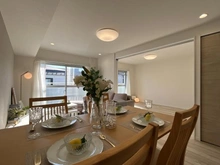 【神奈川県/相模原市南区東林間】藤和東林間コープ LDK：※家具・調度品等は販売価格に含まれません。
奥：洋室
 