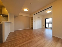 【神奈川県/相模原市緑区橋本】ライオンズステーションプラザ橋本 LDK：奥：洋室