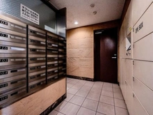 【神奈川県/相模原市南区南台】レクセルガーデン相模大野 メールBOX：右側：宅配BOX