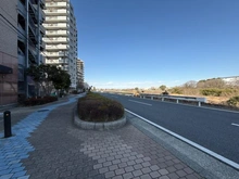 【神奈川県/厚木市妻田東】グランマーレ本厚木 前面道路