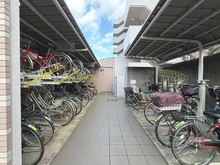 【神奈川県/相模原市南区上鶴間本町】メイツ相模大野 駐輪場