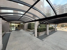 【東京都/町田市成瀬】エステ・スクエア成瀬2番館  アプローチ