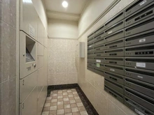 【神奈川県/相模原市中央区相模原】ドラゴンマンション相模原参番館 メールBOX：左側：宅配BOX