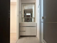 【神奈川県/相模原市南区上鶴間本町】プレシス相模大野 洗面室