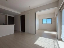 【神奈川県/相模原市南区上鶴間本町】プレシス相模大野 LDK：（奥）洋室