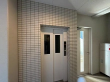 【神奈川県/相模原市南区上鶴間本町】プレシス相模大野 共用部：エレベーター
