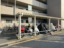 【神奈川県/海老名市河原口】ベルドゥムール海老名弐番館 バイク置場