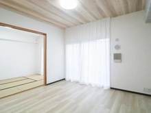 【東京都/町田市南大谷】ユニヴェルシオール学園の丘 リビング・ダイニング：（左）和室