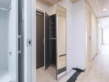 【東京都/町田市南大谷】ユニヴェルシオール学園の丘 玄関：収納