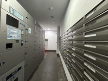 【東京都/町田市小山ヶ丘】アパガーデンパレス多摩境 メールBOX：左側：宅配BOX