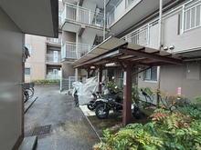 【神奈川県/相模原市中央区淵野辺本町】グリーンコーポ淵野辺 バイク置場