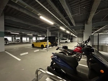 【神奈川県/相模原市南区相模大野】プラウドタワー相模大野クロス バイク置場