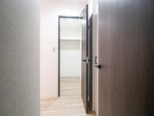 【神奈川県/厚木市中町】ベルドゥムール本厚木 収納：洋室（ウォークインクローゼット）