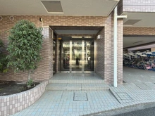 【神奈川県/横浜市緑区鴨居】アピオ横浜鴨居 エントランス