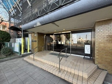 【神奈川県/大和市中央】丸増大和中央ハイツ エントランス：※大規模修繕工事中