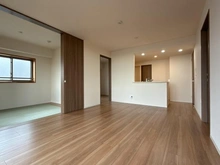 【神奈川県/海老名市中央】ベルドゥムール海老名ルミナス リビング・ダイニング