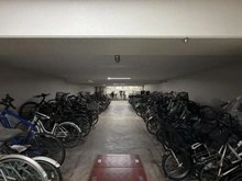 【東京都/町田市小山ヶ丘】ルネグランディア 駐輪場