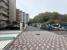 【東京都/町田市小山ヶ丘】ルネグランディア 駐車場
