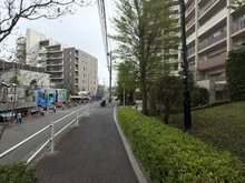 【東京都/町田市小山ヶ丘】ルネグランディア 前面道路