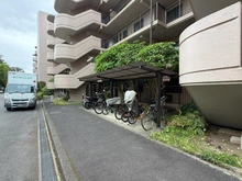 【神奈川県/横浜市青葉区奈良町】モアクレスト玉川学園 弐番館 駐輪場