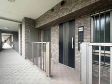 【東京都/町田市小山ヶ丘】ゼロワンシティ・ウエスタ ポーチ