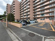 【神奈川県/大和市深見】ロイヤルプラザ大和 駐車場