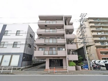 【神奈川県/大和市下鶴間】セザール第3鶴間 外観：写真中央