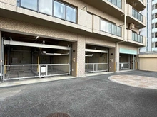 【神奈川県/厚木市妻田東】グランマーレ本厚木 駐車場
