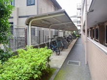 【神奈川県/座間市相模が丘】クリオ小田急相模原参番館 駐輪場