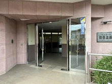 【神奈川県/秦野市鶴巻南】レクセルガーデン鶴巻温泉 エントランス