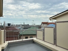 【神奈川県/伊勢原市高森】白金山団地 8号棟 ルーフバルコニー