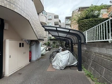 【東京都/町田市三輪緑山】ダイアパレス鶴川緑山花水木の杜 駐輪場