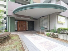 【神奈川県/相模原市中央区相模原】 ロアーブルビュー相模原 アプローチ