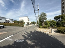 【神奈川県/伊勢原市桜台】リーフィアレジデンス伊勢原 前面道路