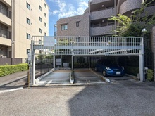 【神奈川県/相模原市南区上鶴間本町】ライオンズガーデン相模大野 駐車場