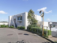 【神奈川県/横浜市旭区笹野台】三ツ境ハイタウンテラスハウス 2号棟 アプローチ