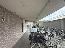 【神奈川県/相模原市南区上鶴間本町】クイーンシティ町田 駐輪場