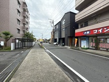 【神奈川県/相模原市南区上鶴間本町】クイーンシティ町田 前面道路
