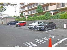 【神奈川県/横浜市青葉区奈良町】モアクレスト玉川学園壱番館 駐車場