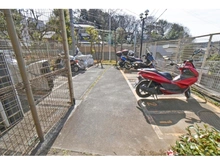 【神奈川県/座間市南栗原】コスモさがみ野 バイク置き場
