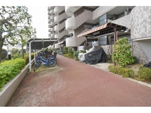 【神奈川県/相模原市南区上鶴間本町】サンヴェール町田グランデュール バイク置き場・駐輪場
