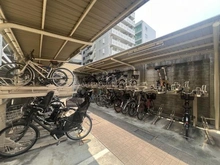【神奈川県/横浜市神奈川区子安通】グーディッシュ新子安 駐輪場