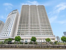 【神奈川県/横浜市西区みなとみらい】ブルーハーバータワーみなとみらい 敷地内