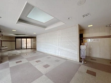 【神奈川県/横浜市神奈川区神大寺】ロイヤルプラザ三ツ沢 共用部