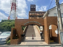 【神奈川県/横浜市神奈川区六角橋】ライオンズマンション岸根公園 外観