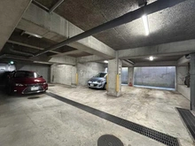 【神奈川県/横浜市西区南軽井沢】ラミアール南軽井沢 駐車場