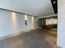 【神奈川県/横浜市西区花咲町】プラウド横浜桜木町 エントランス