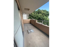 【神奈川県/横浜市南区永田東】ファミールガーデン横浜南テラス＆タワーズ バルコニー