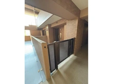 【神奈川県/横浜市南区永田東】ファミールガーデン横浜南テラス＆タワーズ ポーチ